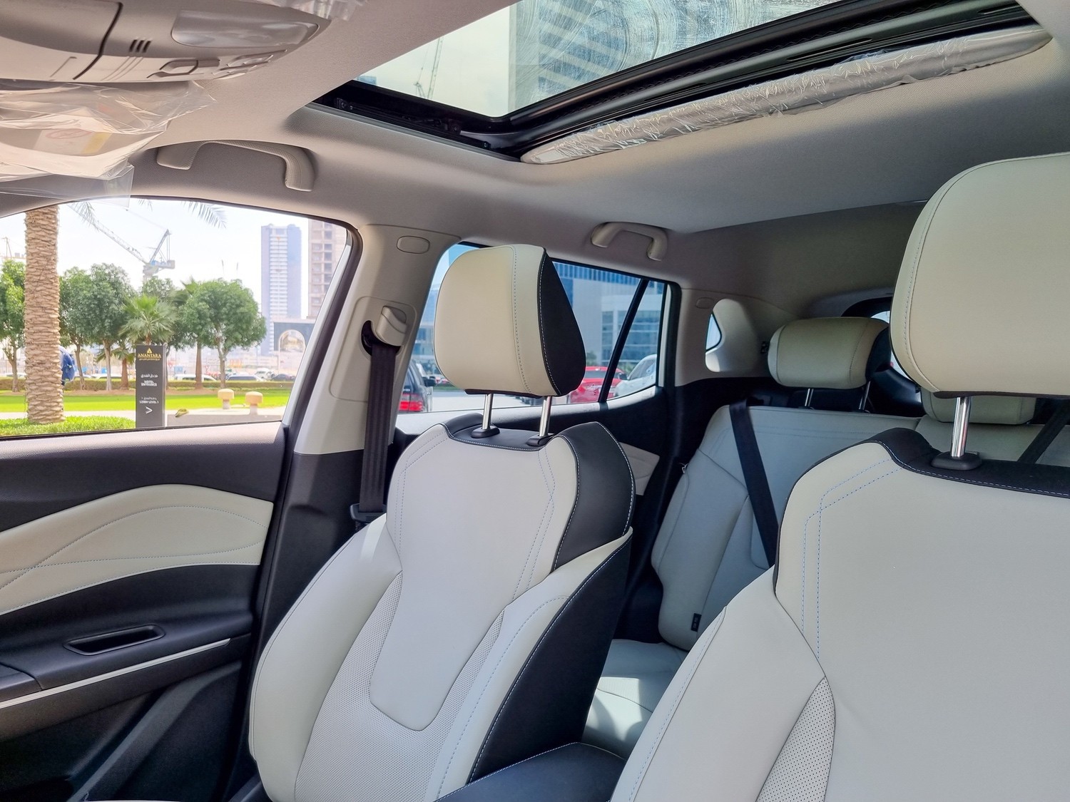 Explore the City in Style with JAC JS4 Quick Drive Car Rental